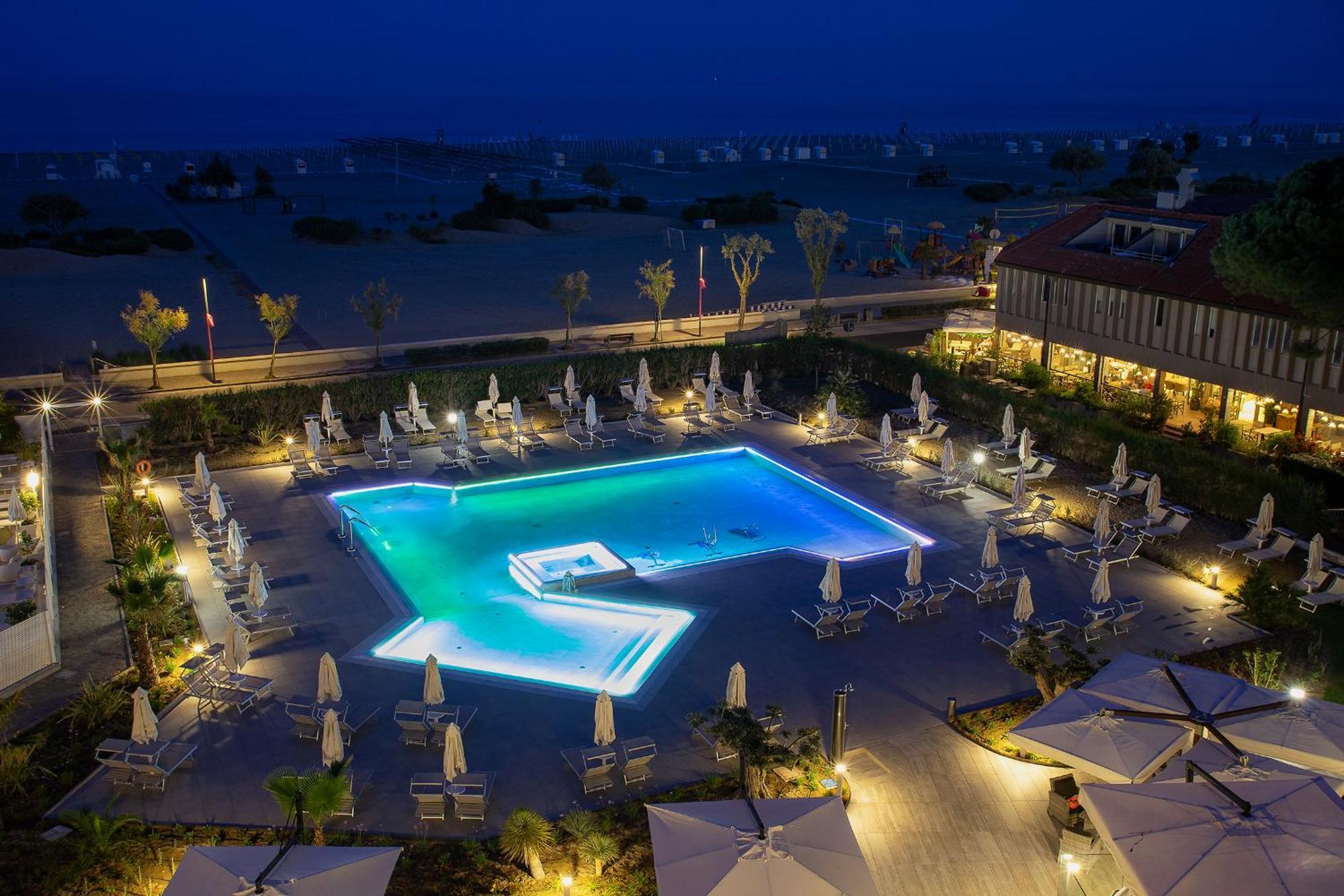 Fantinello Hotel Caorle Exterior foto